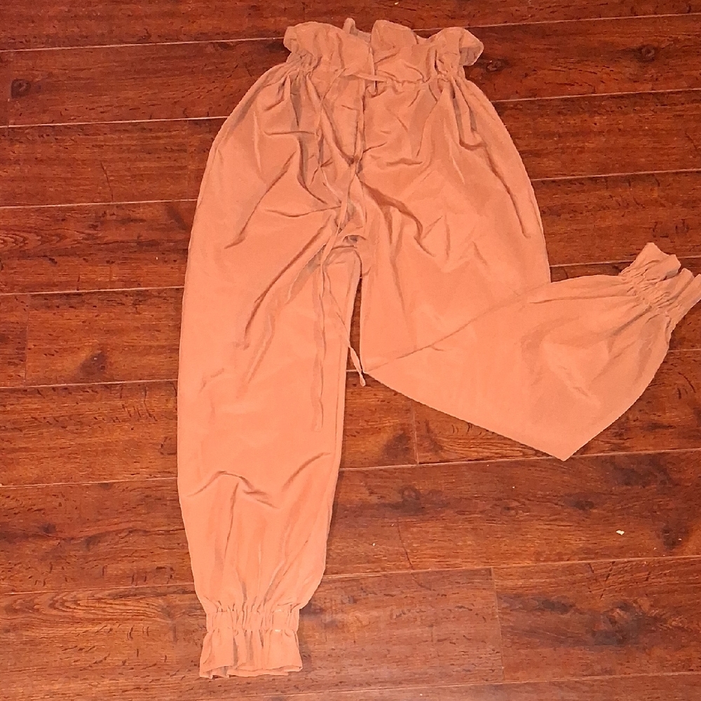 SHEIN Tan Ruffle Waist Joggers